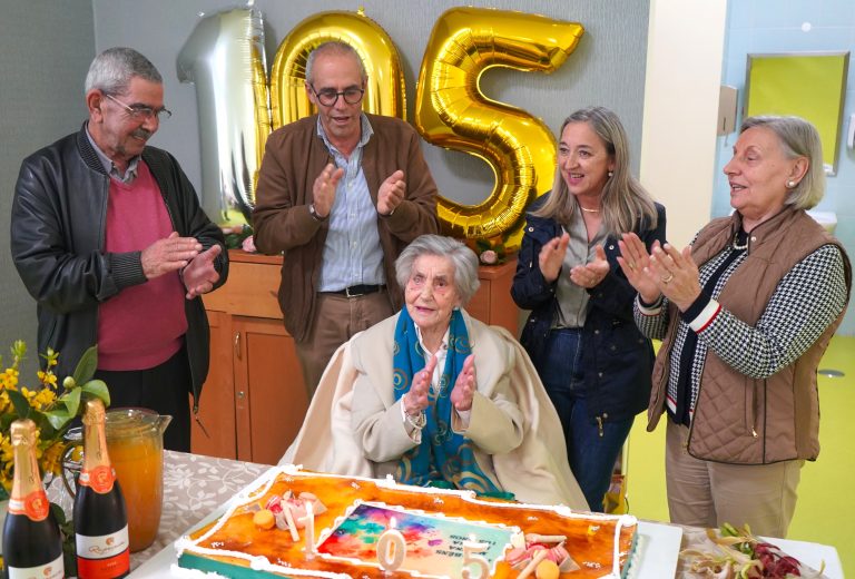 Sabina_Aniversario_105_Lar_marco2026